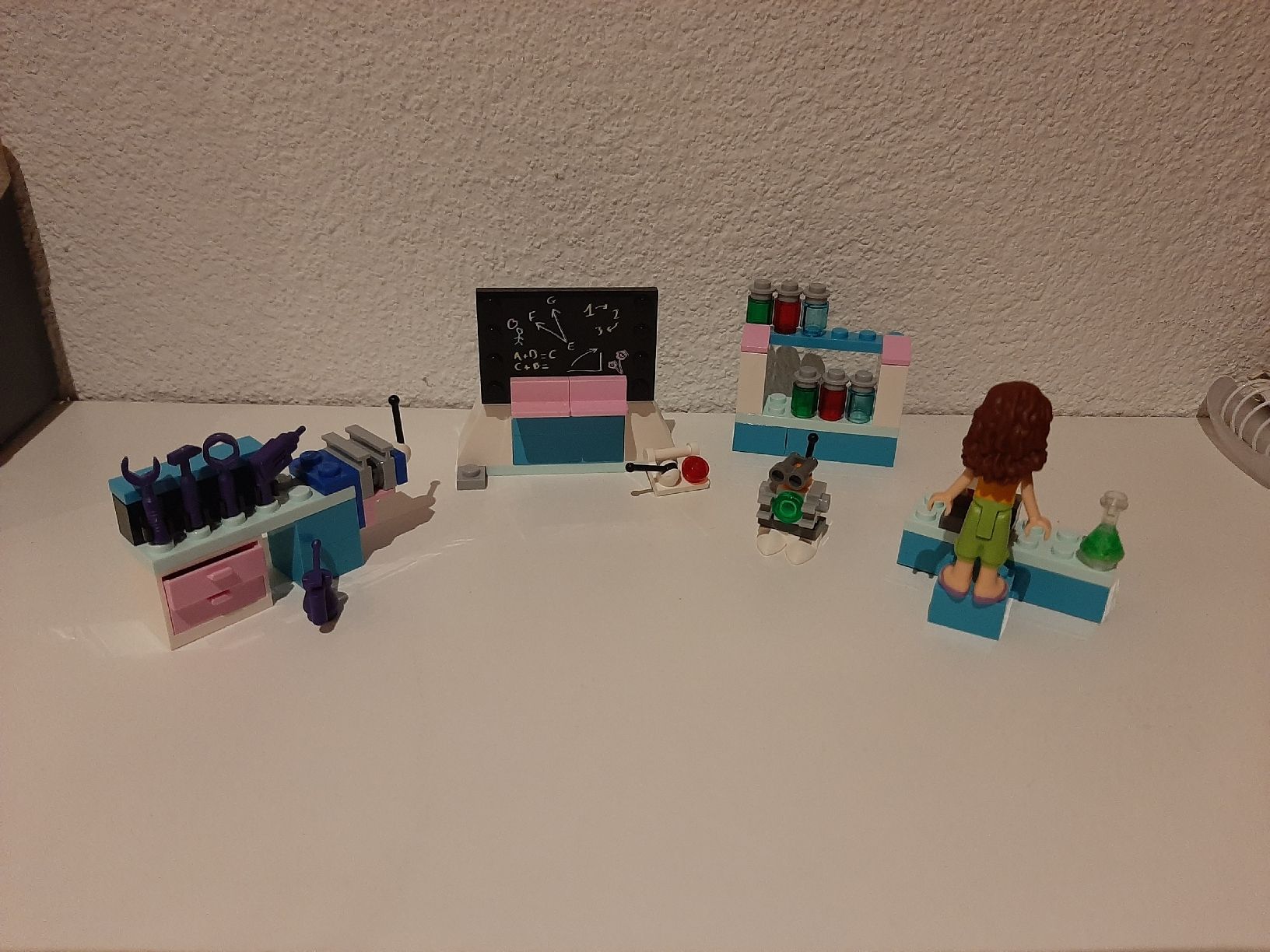 Lego Spielzeuge: Lego Friends Labor – Defekt aus Glis von ste_w7pm