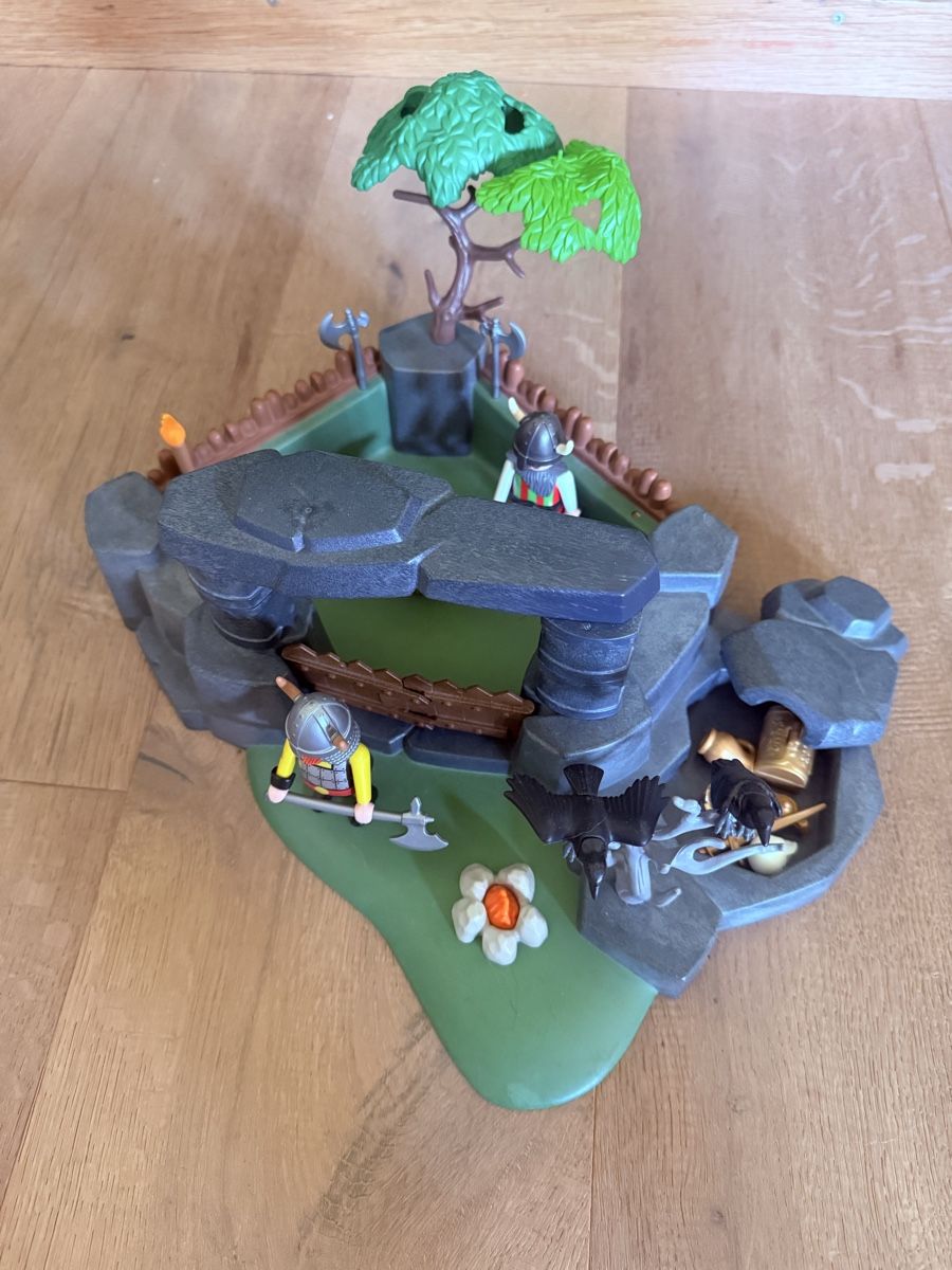 Playmobil Giocattoli: Playmobil Wikinger Dorf mit Schatz – Usato da Schmitten FR venduto da Putschomo 1