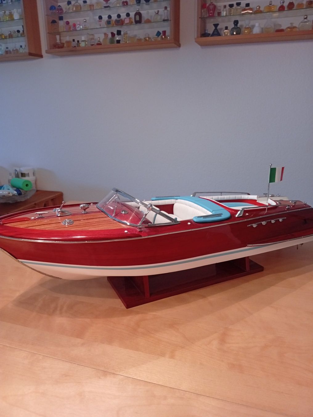 Riva Kit di modellismo & Modellini statici: Schiffmodel Riva Aquarama Lamorghini – Usato da Riehen venduto da derosa62 5