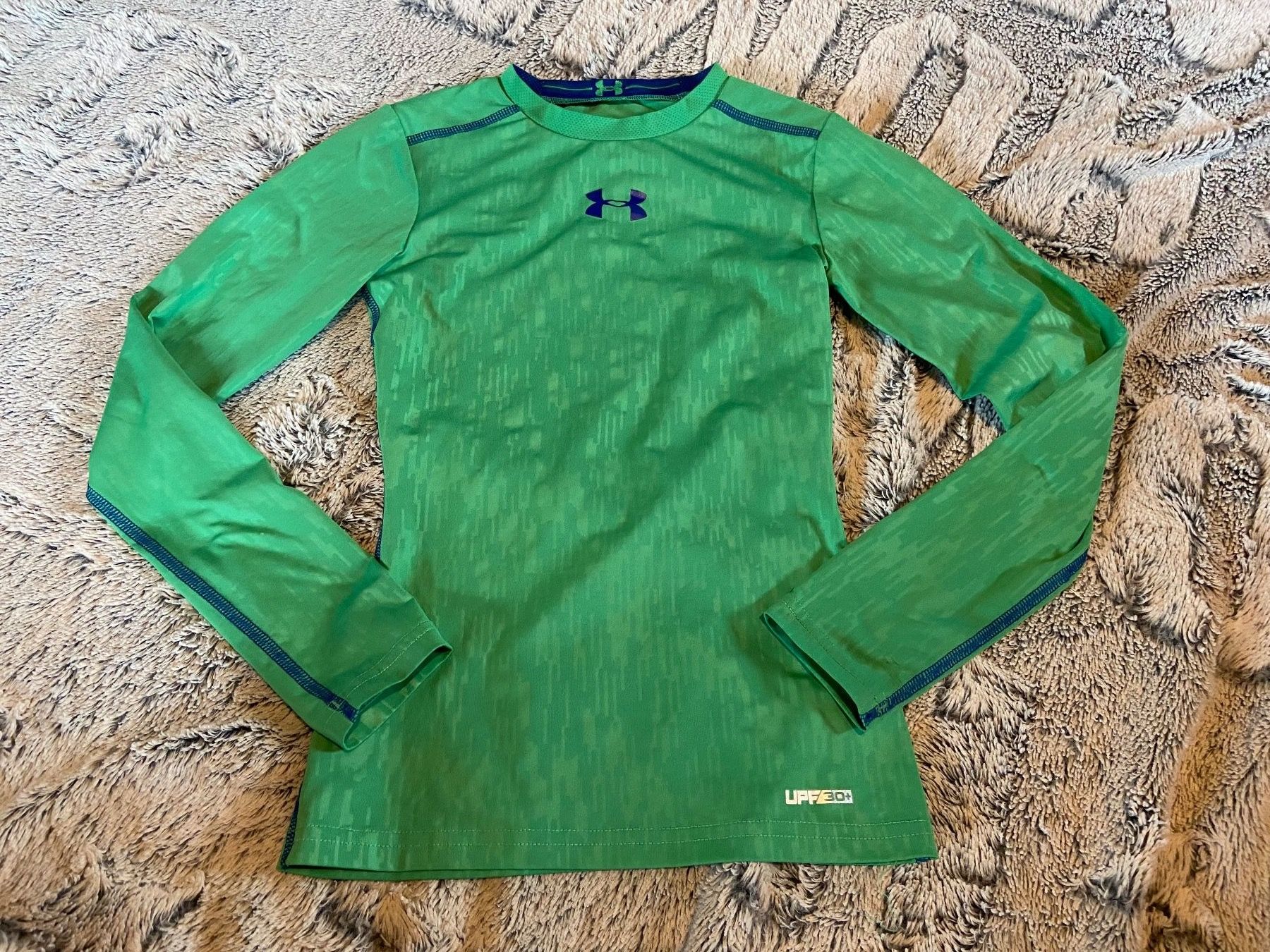 Under Armour Camicie, T-shirt & Polo: Under Armour top S – Usato da Epalinges venduto da madeleine05