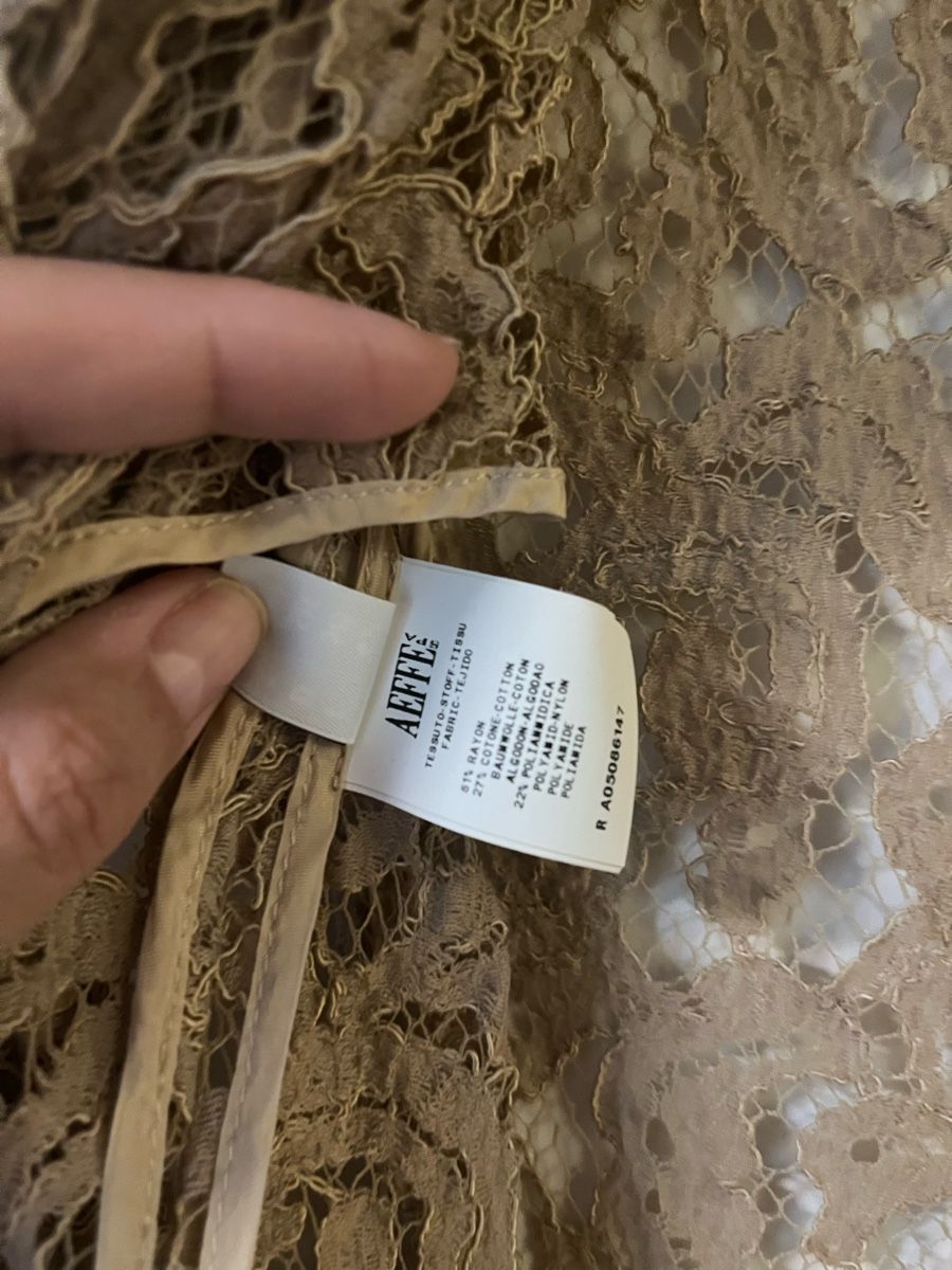 Moschino Jacken: Wunderschöner Vintage Spitzenblazer von Moschino – Gebraucht aus Uster von Kalici1 4