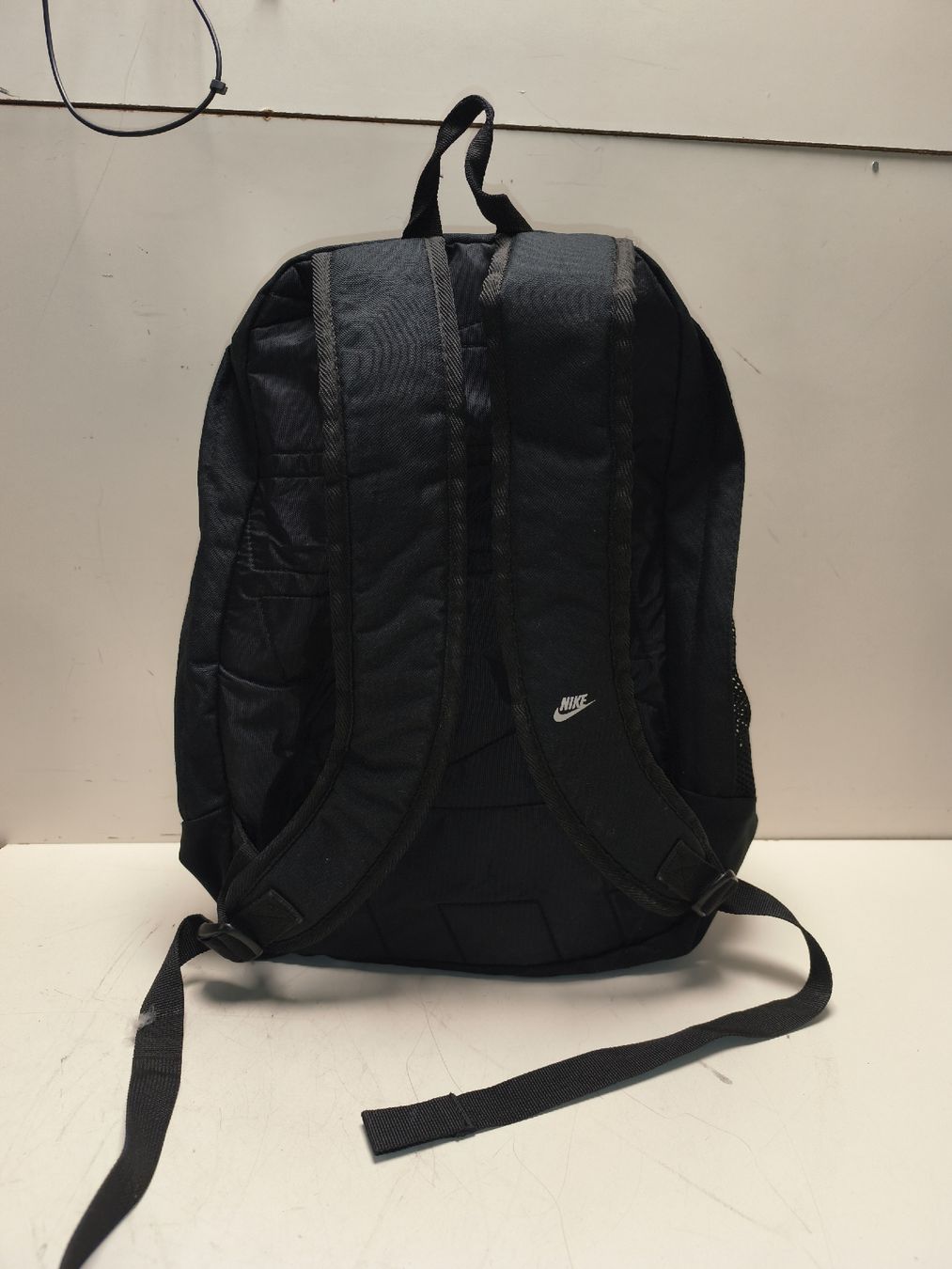 Nike Zaini: Nike Rucksack schwarz-grau, (em77) – Usato da Künten venduto da Schnaepplihuus 5
