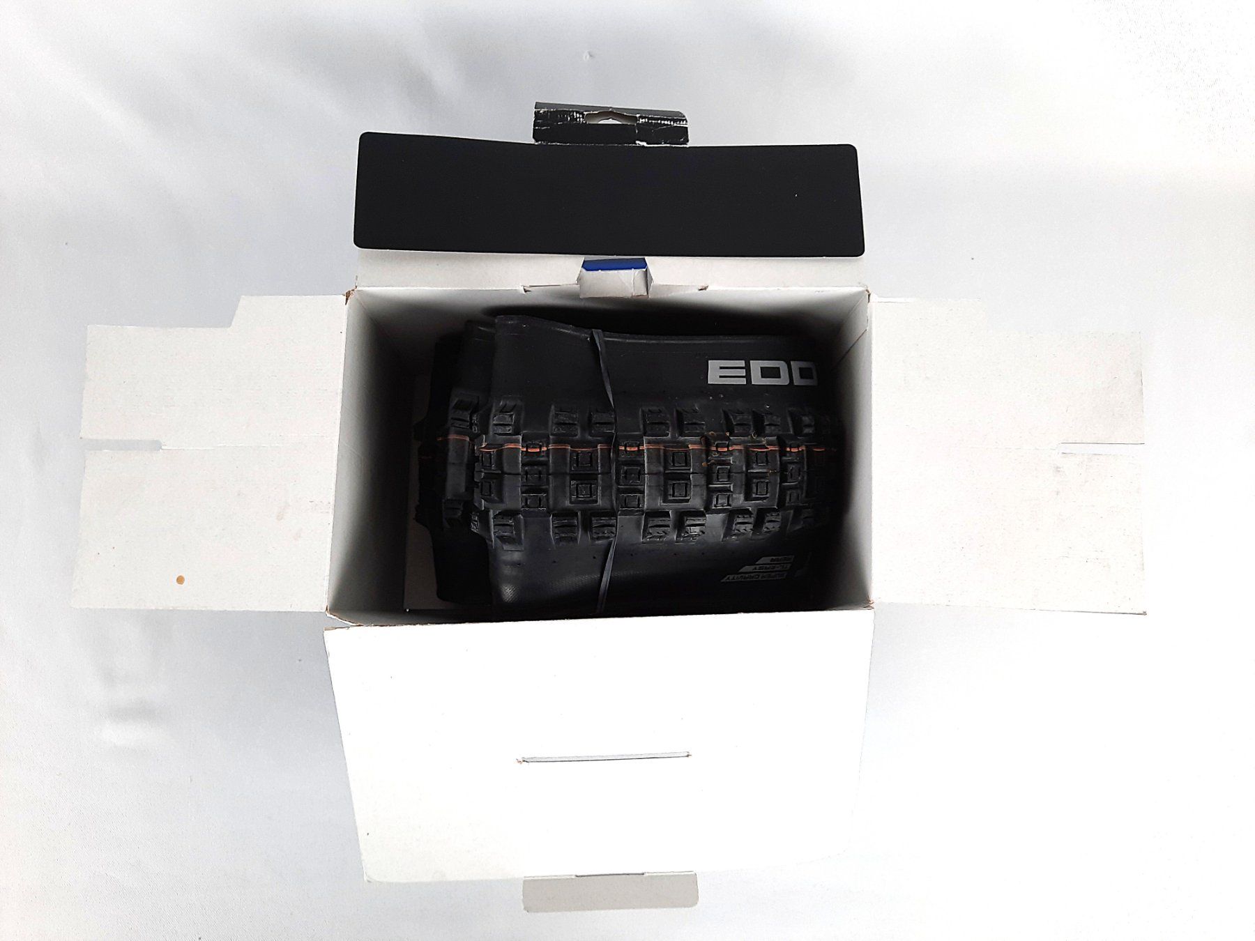 Schwalbe Pneus & Kompletträder: 27.5 x 2.60-SCHWALBE-Eddy-Rear – Neu (gemäss Beschreibung) aus Beinwil am See von Restwert_Beinwil 4