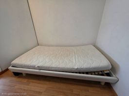 Bett 90x200 Gratis abzugeben