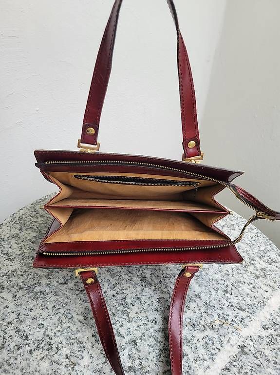 Sacs femmes: Vintage Lederhandtasche – D'occasion à Basel par the_c8bv 2
