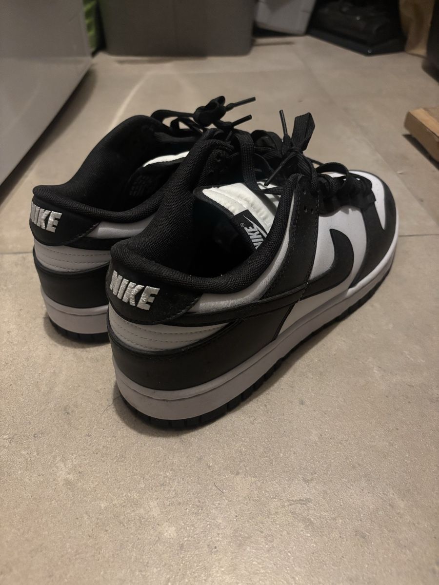 Nike Chaussures hommes: Nike dunk panda 46 – D'occasion à Payerne par Xl_27 1