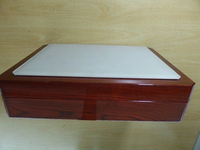 Jaeger-Lecoultre Uhren: Jaeger le Coultre Uhren Schatulle – Neu und originalverpackt aus Kilchberg ZH von albis1234