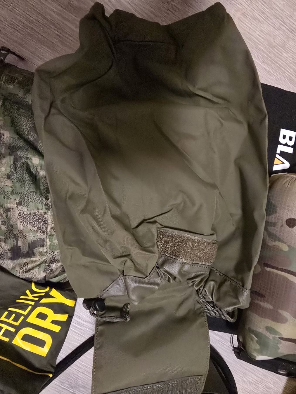 Kleiderpakete: diverses gear – Gebraucht aus Bronschhofen von ghostman55 1