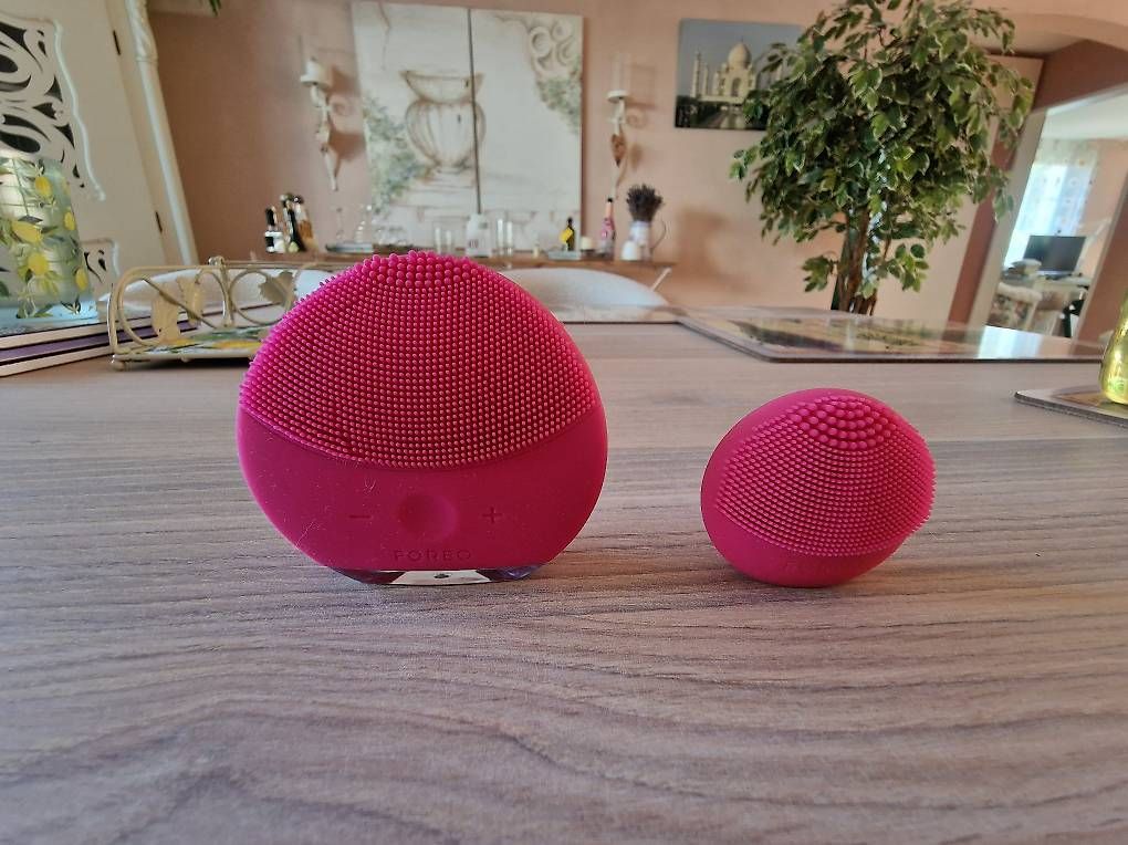Gesichtspflege: Foreo Gesichtsreingungstool – Neu und originalverpackt aus Küsnacht ZH von Kaplumbag