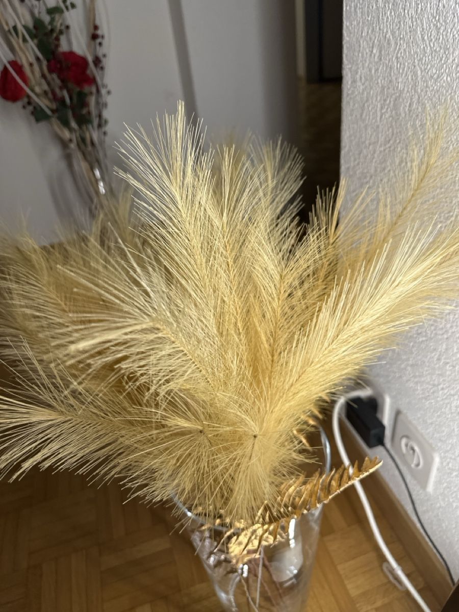 Tutte le decorazioni: Deco – Usato da Stäfa venduto da Iketiw13