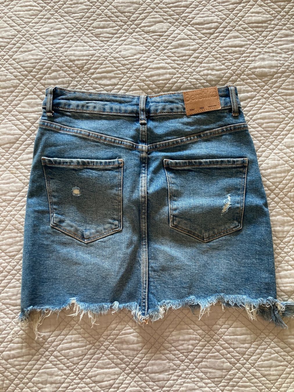 Bershka Röcke: Jupe en jeans – Neu (gemäss Beschreibung) aus Lausanne von shabnam.t 1