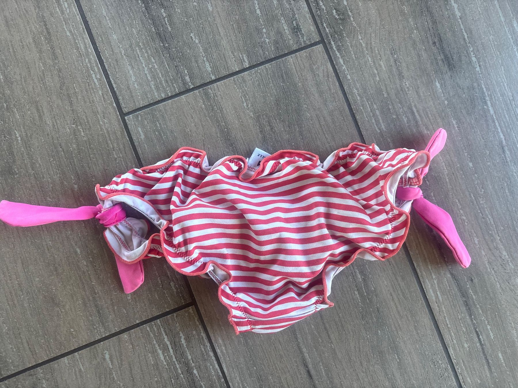 Maillots de bain: 110_süss – D'occasion à Versegeres par kista 2