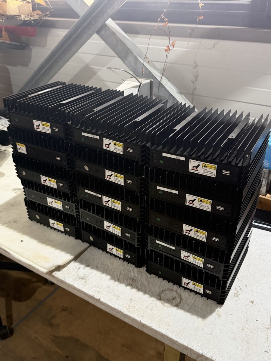 Coin Miner: Iceriver Ks0 10 Stk inkl Netzteil – Usato da Bürglen TG venduto da Miner_Marketplace 1