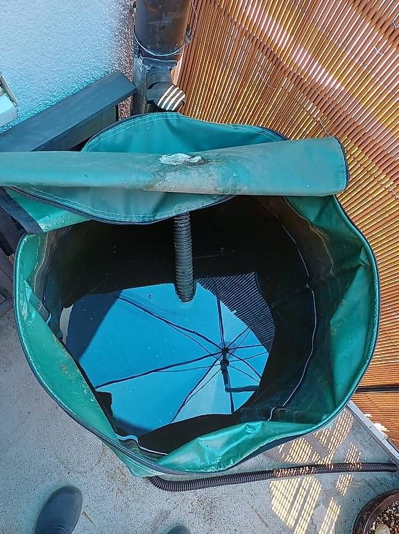 Abbeveratoi e trogoli: Faltbare Regentonne 250 Liter  – Usato da Riedholz venduto da Dieter_Pfeiffelmann 2