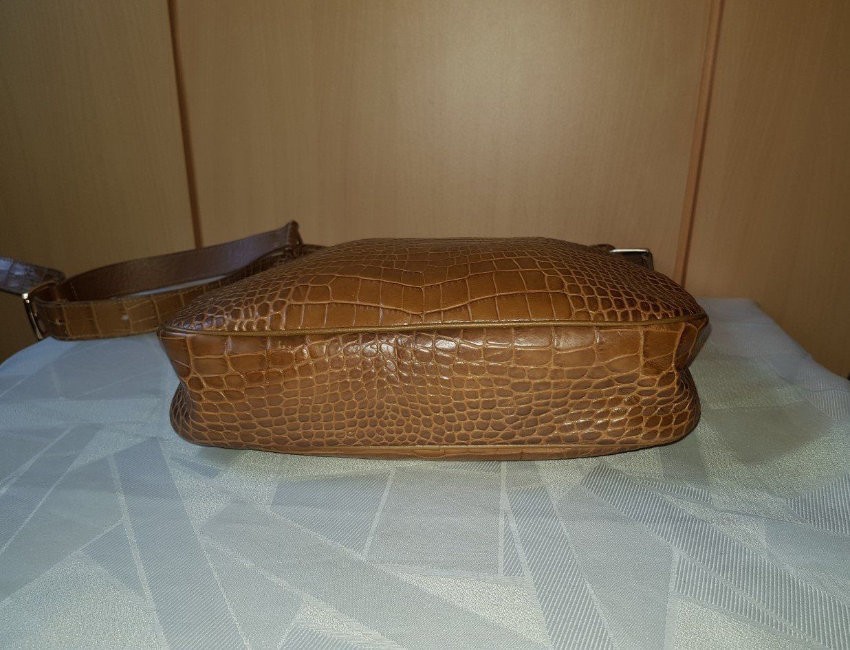 Longchamp Borse da donna: Longchamp Leder Handtasche/Umhängetasche – Usato da Basel venduto da Birs868 5