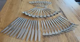 Besteck-Set BSF 11 Löffel, 12 Messer, 12 Gabeln / 10 KL
