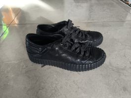 Diesel baskets cuir noir, taille 38