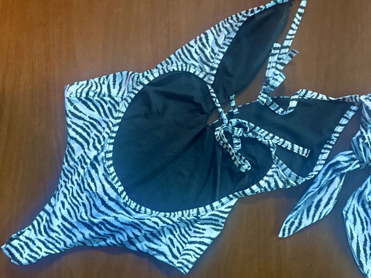 Tezenis Costumi da bagno & Bikini: Tezenis Badeanzug Set Zebra Gr. M - – Nuovo (secondo la descrizione) da Kilchberg ZH venduto da MimySales 2