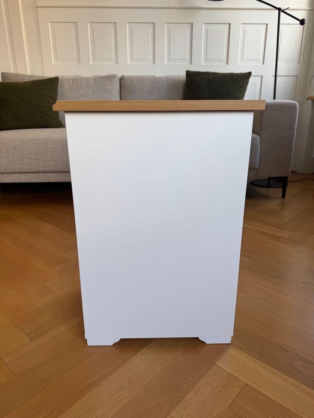Ikea Tables de nuit: Side table, white – D'occasion à Zürich par let_l7hl 2