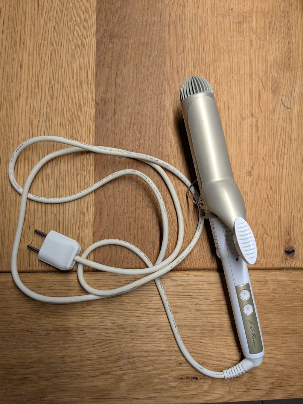Revlon Fers à boucler & lisser: Lockenstab Revolon – D'occasion à Burgdorf par CMA21