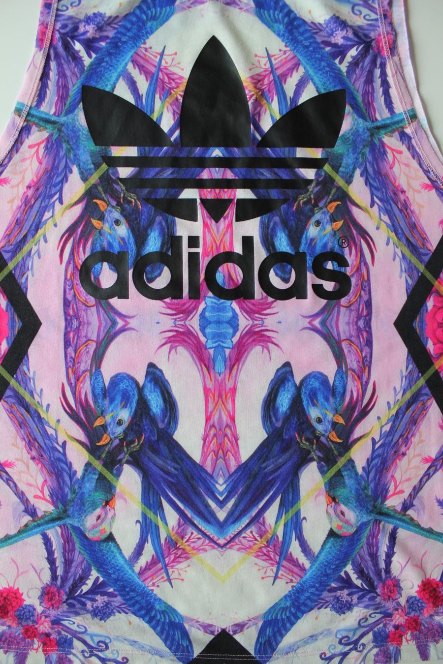 Adidas Top: Débardeur Adidas t. 36 – Usato da Peseux venduto da Gilloss 2