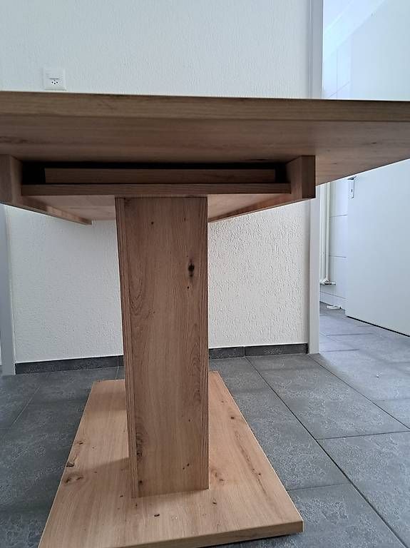 Tische: Esstisch Eiche, erweiterbar – Gebraucht aus Winterthur von erl_6kk7 1