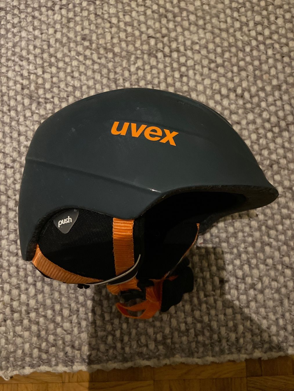 Uvex Helme: Casque de ski Uvex noir/orange, taille 52-54 – Gebraucht aus Genève von captus