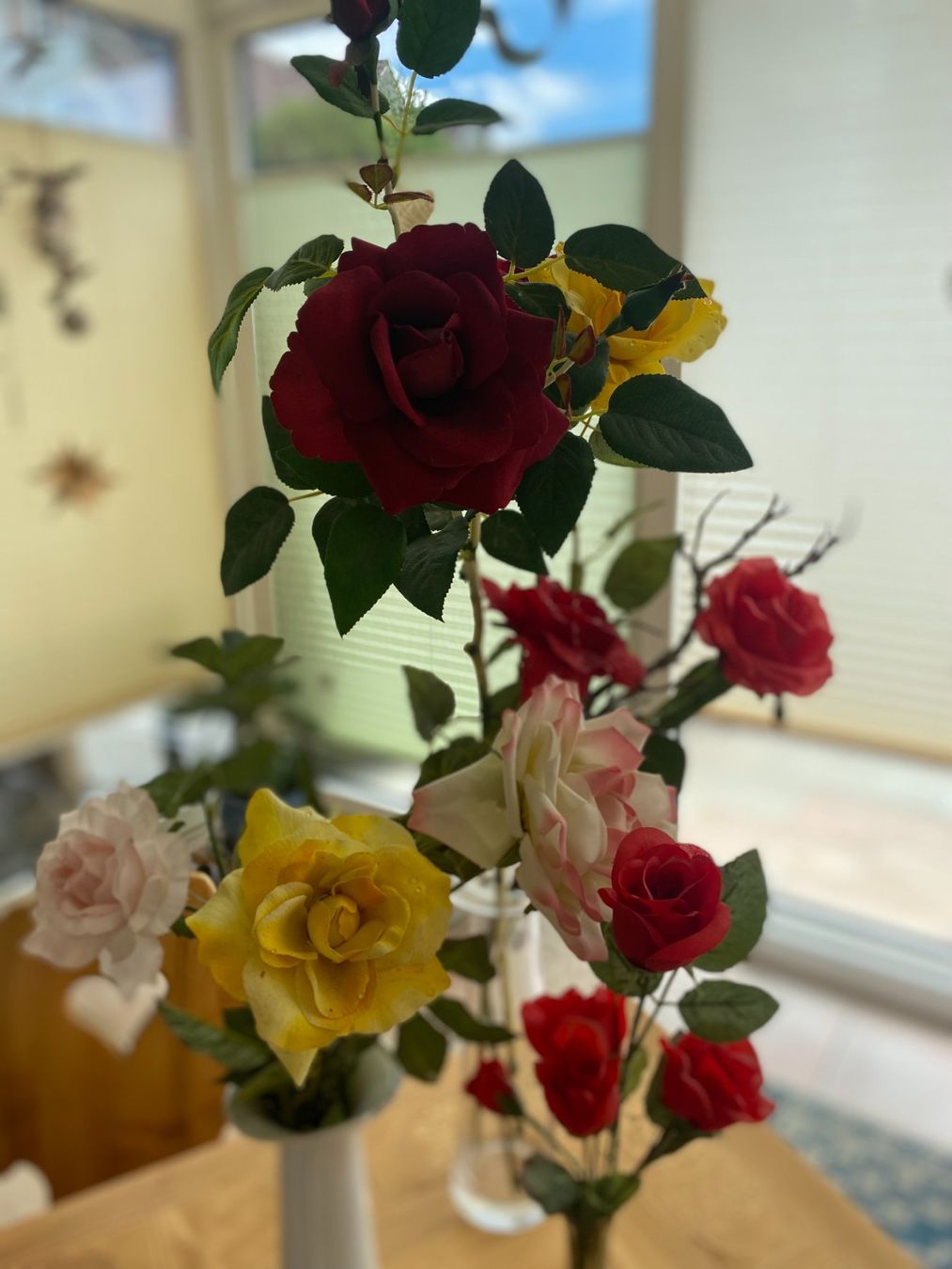 Tutte le decorazioni: künstliche Rosen aus Stoff – Usato da Freienstein venduto da ErnaS01 2