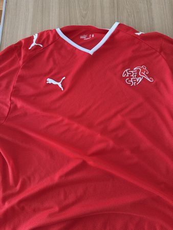 Fussballtrikot Schweiz rot Grösse XL guter Zustand