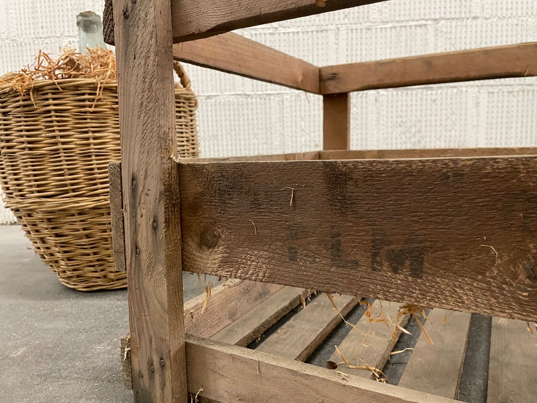 Bottiglie: Holz_Harass mit Korbflasche – Usato da Flawil venduto da Waldau1A 5
