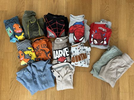 Jungen Kleiderpaket Grösse 98/104, Pokemon, Spiderman!