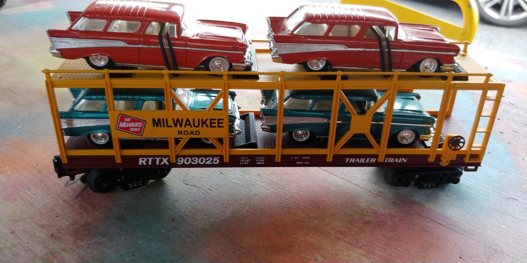 Modellini di ferrovie: MTH Güterwagen beladen mit 4 Autos O – Usato da Waltenschwil venduto da Ardnas007