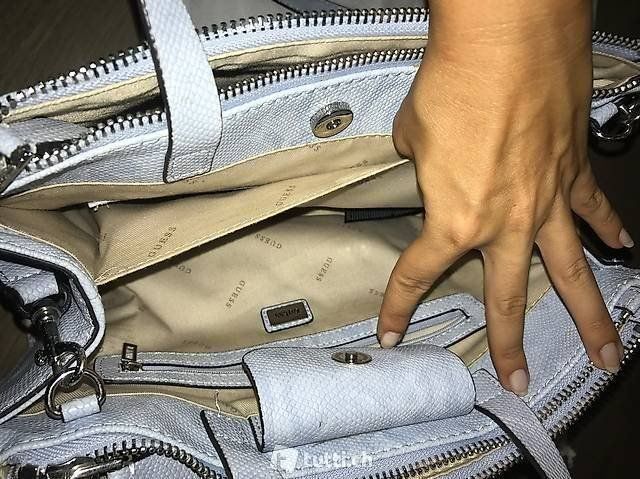 Borse da donna: Guess Tasche hellblau – Usato da Root venduto da Fashionhomeandmore 1