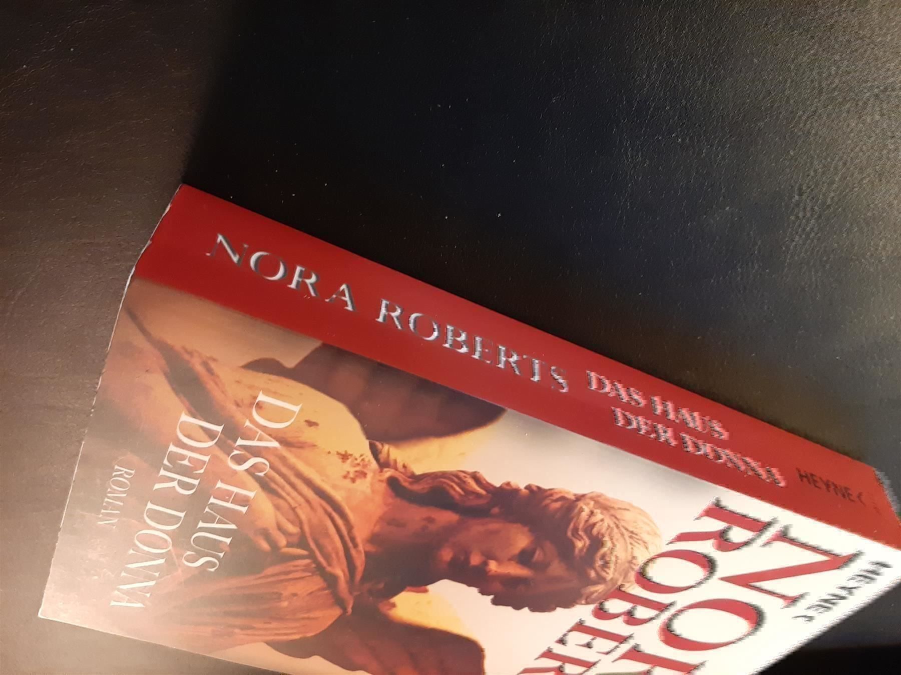 Libri: Nora Roberts Das Haus der Donna – Usato da Affoltern am Albis venduto da Sabinezc 2