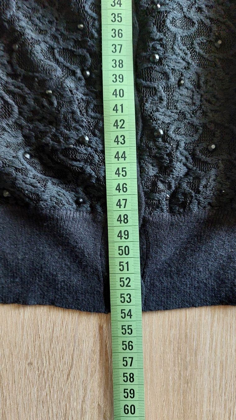 Giacche: Damen Strickjacke mit Spitze, selten getragen – Usato da Zollikofen venduto da Blackie 3