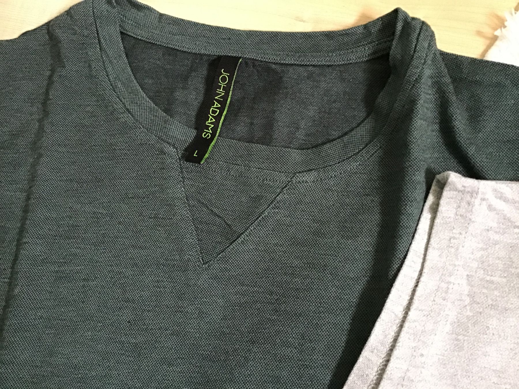 T-Shirts: Shirt Paket Gr. L – Gebraucht aus Niederuzwil von Mala 6