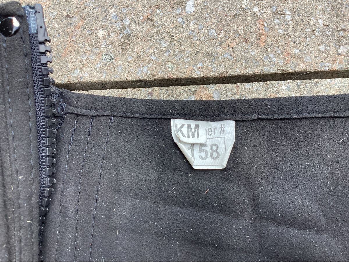 Stinchiere & Fasciature: Chaps KM – Usato da Tagelswangen venduto da Ugine_09 2