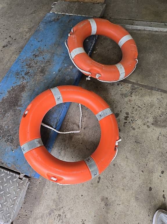 Salvagente: Rettungsringe – Usato da Sattel venduto da inf_hjl7