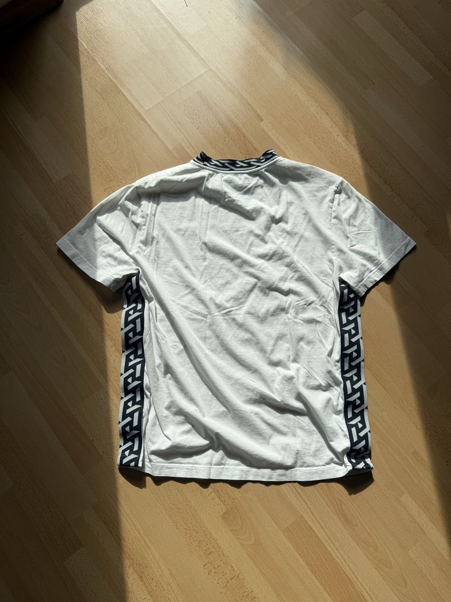 Versace T-shirt: Versace T-shirt – Usato da Riehen venduto da dku_s9gx 1