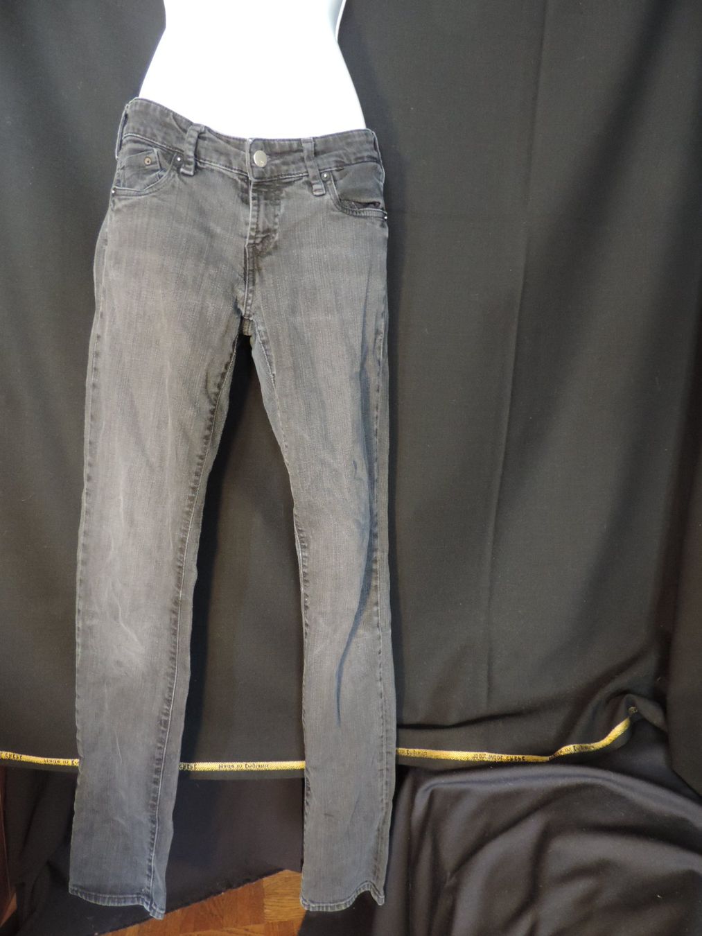 Jeans: jeans noir bleu gris – Usato da Genève venduto da Axelle333 2