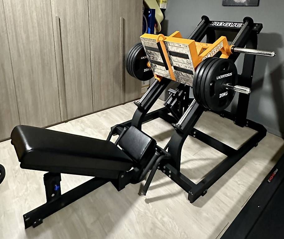 Vélos d'appartement: Vendo Leg press – D'occasion à Corzoneso par Filip0484