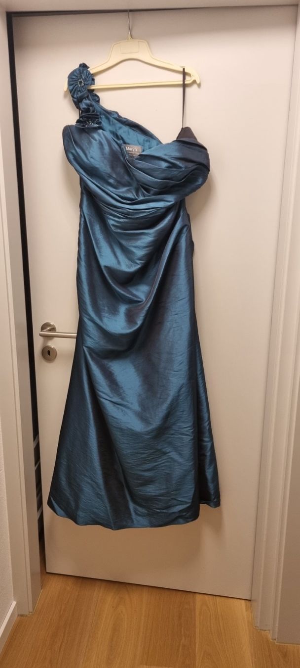 Vestiti: Merys Couture Abendkleid – Usato da Niederglatt ZH venduto da Carbon88 3