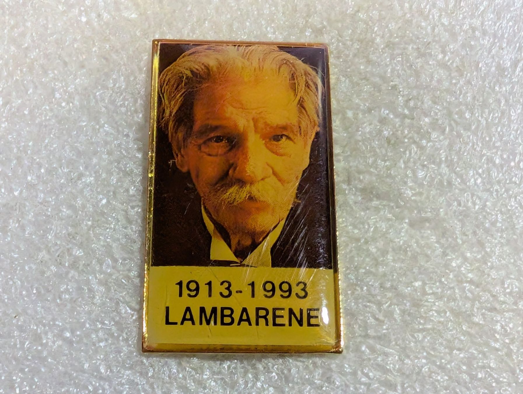 Placchette & Badge: Ansteckpin 211: Lambarene – Usato da Oppligen venduto da Pin-Fall-Shop