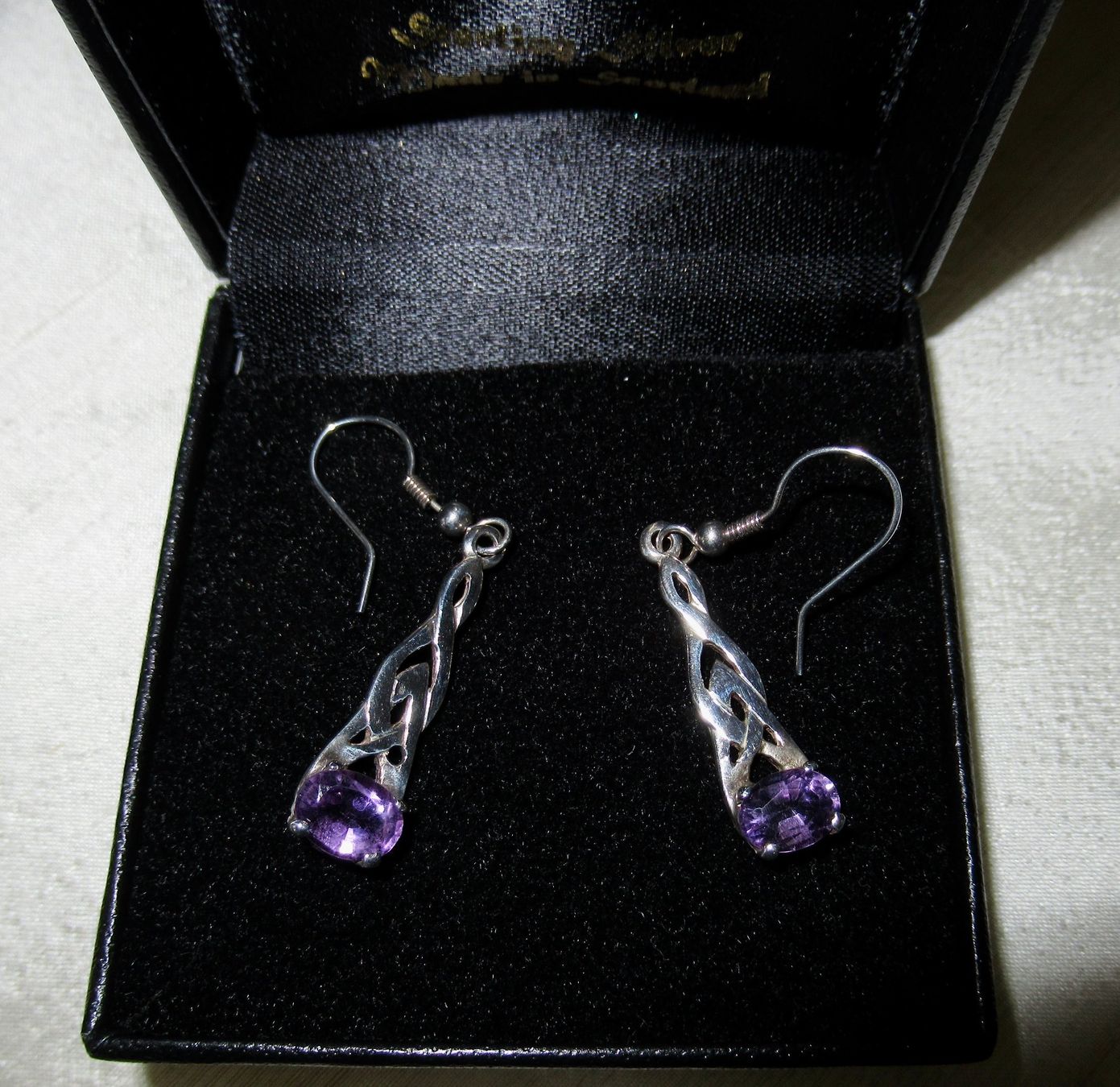 Ohrringe & -stecker: Ohrhänger mit Amethyst aus Schottland – Neu (gemäss Beschreibung) aus Frauenkappelen von HDPerle