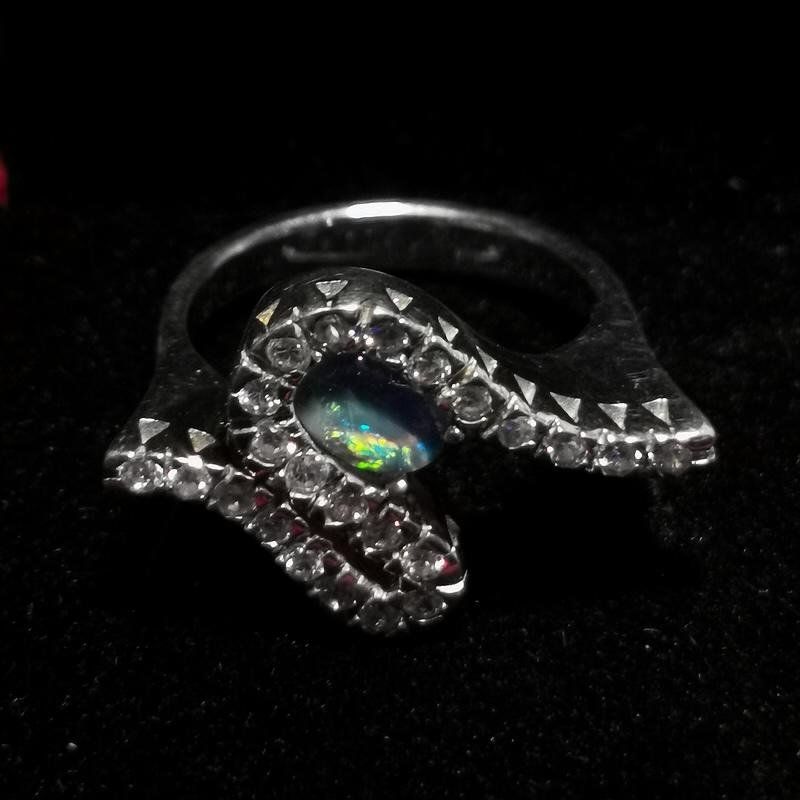 Anelli: Opal Silberring mit Zirkonia – Nuovo e nell'imballaggio originale da Walenstadt venduto da vkt_qc8d