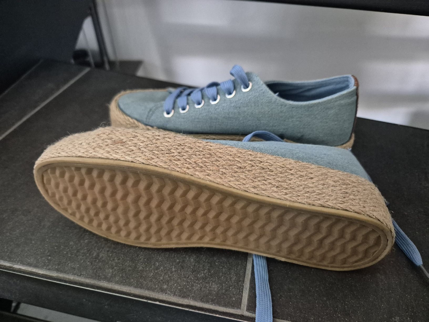 Scarpe da donna: Schuhe 37 – Usato da Würenlingen venduto da kuh33 2