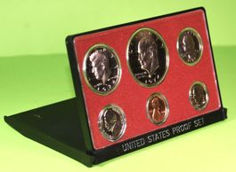 1974  /  AMERIKA  /  UNITED STATES PROOF SET  /  LIBERTY