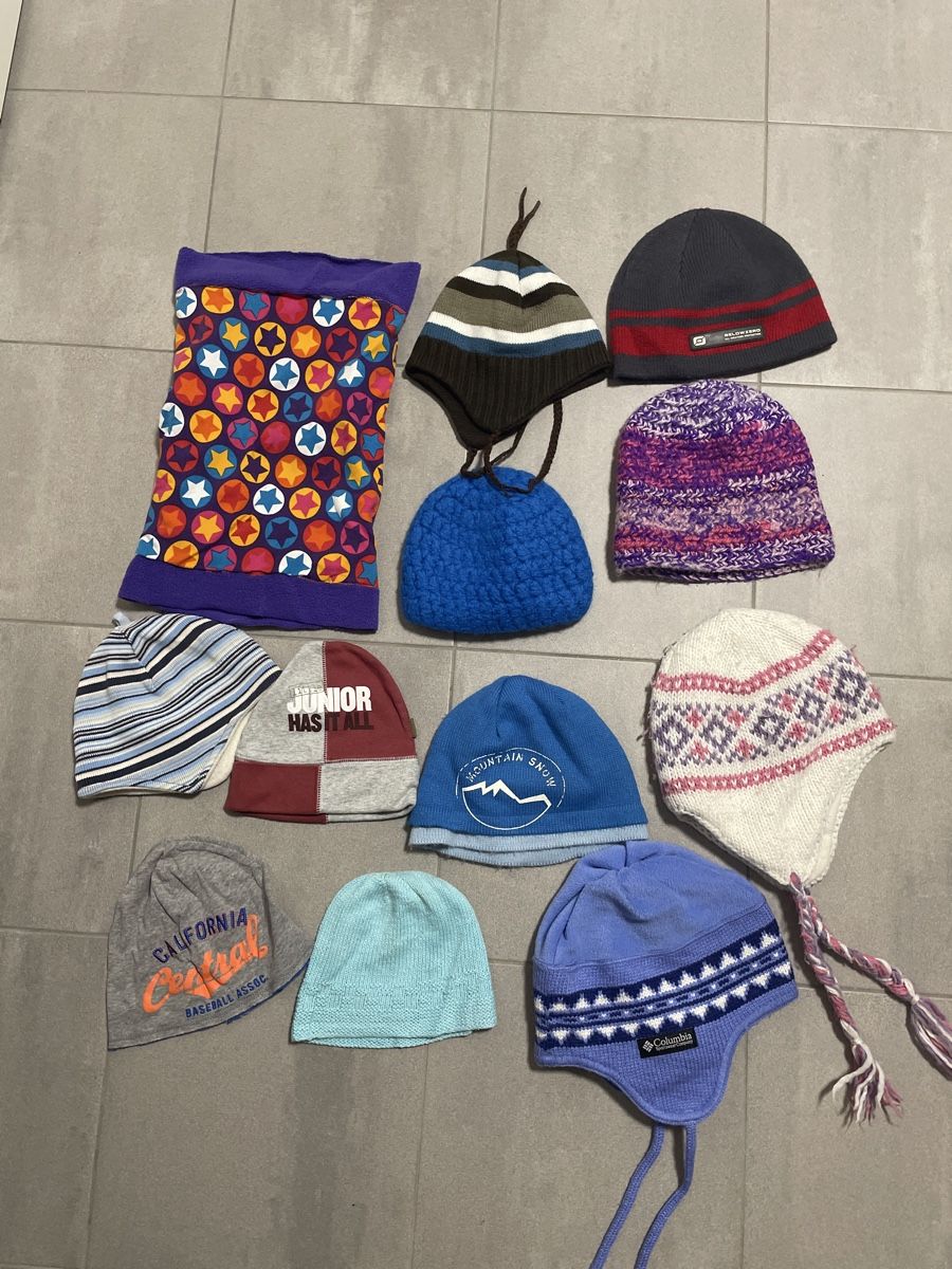 Altro abbigliamento per bambino: Mützen -Set / Kappen diverse Grössen – Usato da Zollikofen venduto da groegeli