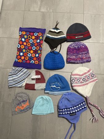 Mützen -Set / Kappen diverse Grössen