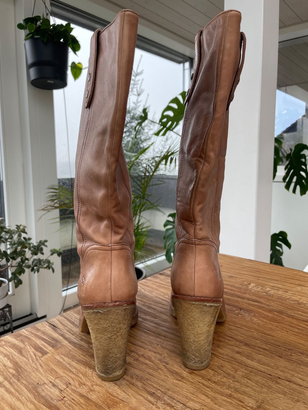 Ugg Scarpe da donna: Sehr schöne UGG Stiefel – Usato da Niederweningen venduto da cactusina 1